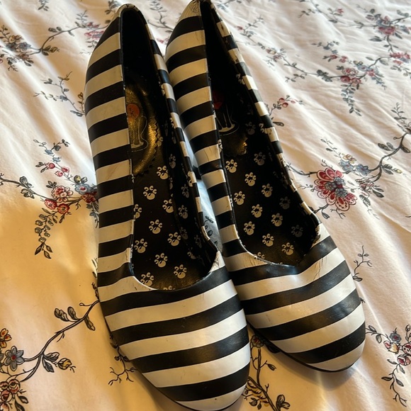 T.U.K Shoes - 8.5/9 - Black/White T.U.K. Striped Heels